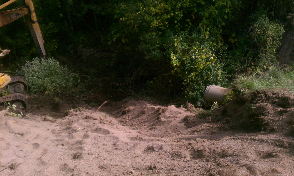 (N) Huron Farms pond fail Dexter. MI (31) resized 600