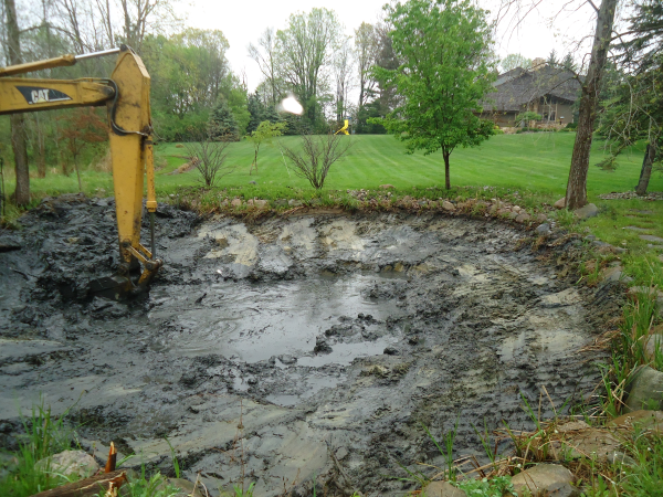 Flint clean out pond store(N Pond maintenance service Michigan) (15) resized 600